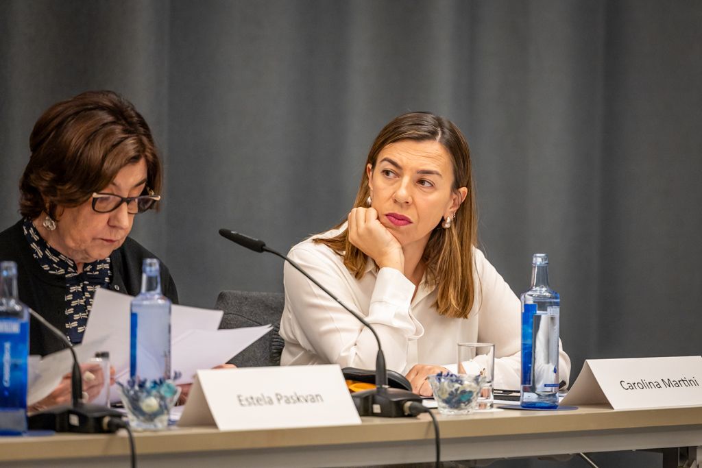 [4]Presentación de casos clínicos en la secuencia "Corte, interpretación o/y acto analítico". Preside: Estela Paskvan. XXIV Jornadas Elp. Málaga, 2026